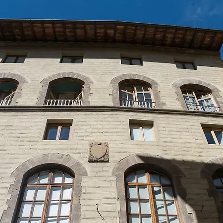 Cellini Apartman *